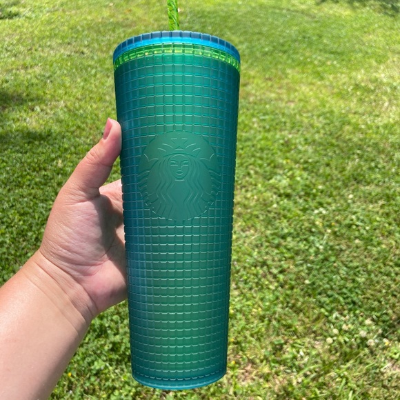 Starbucks Accessories - Starbucks Grid Design Venti Cold Cup